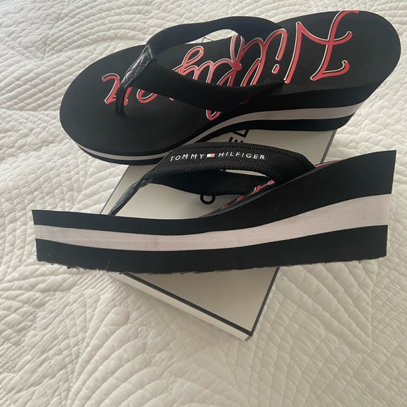 Tommy Hilfiger Wedge Sandals - Picture 3 of 4